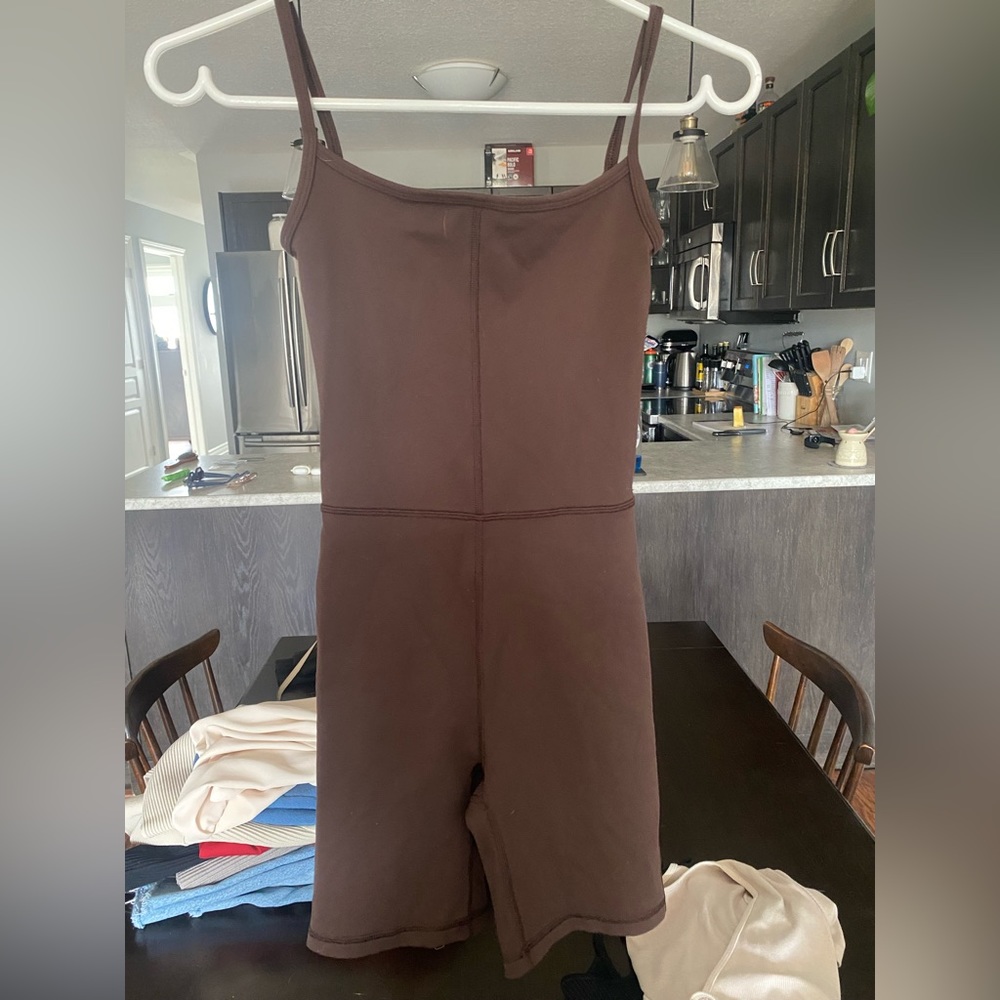Brown aritzia divinity romper